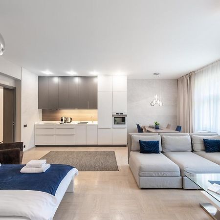 New Luxury Apt With Ac&Parking In The Center Of Prague Leilighet Eksteriør bilde