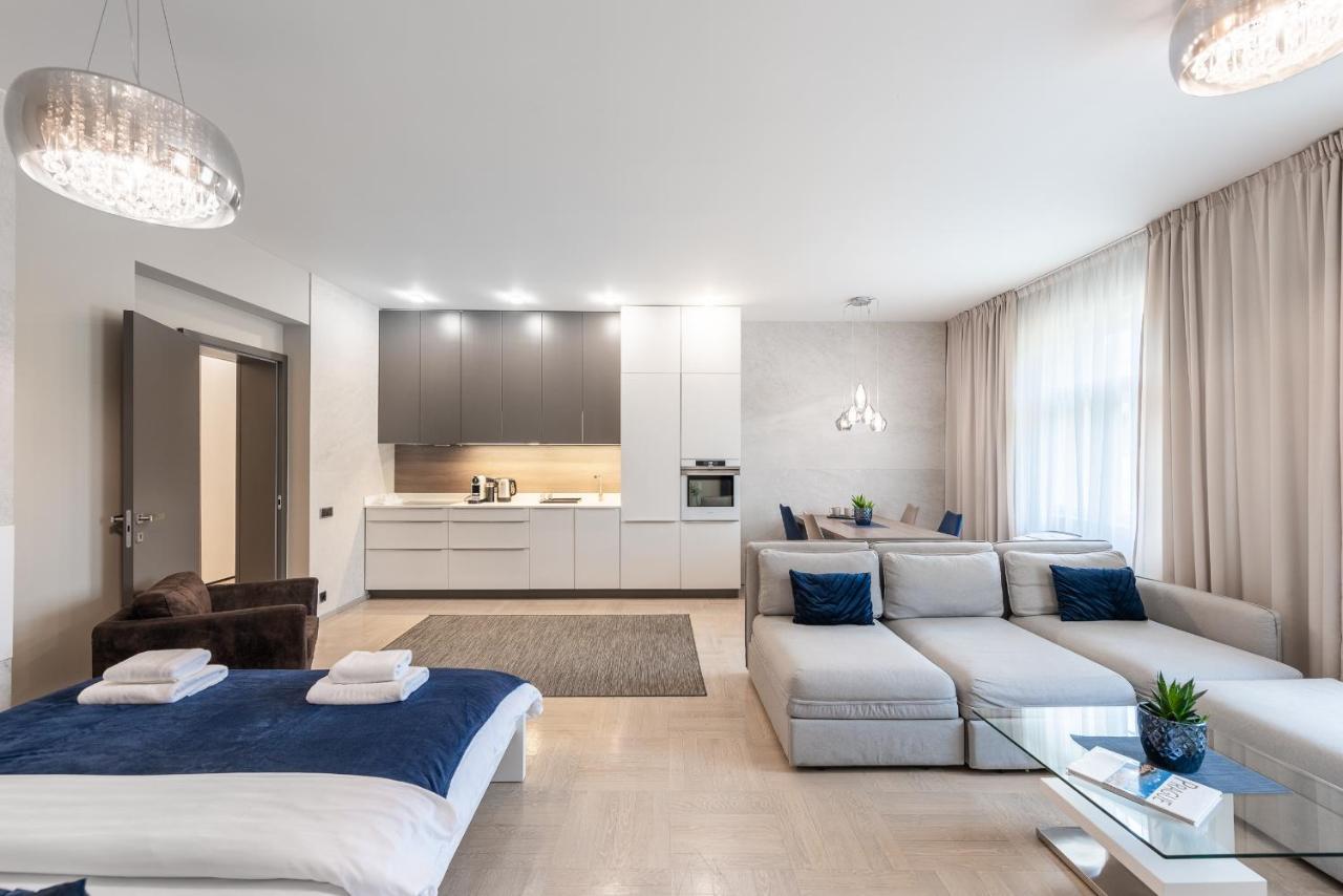 New Luxury Apt With Ac&Parking In The Center Of Prague Leilighet Eksteriør bilde